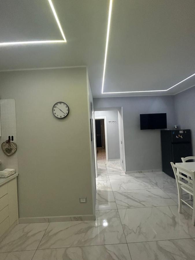 Casa Vacanze Qs 10 Daire Napoli Dış mekan fotoğraf