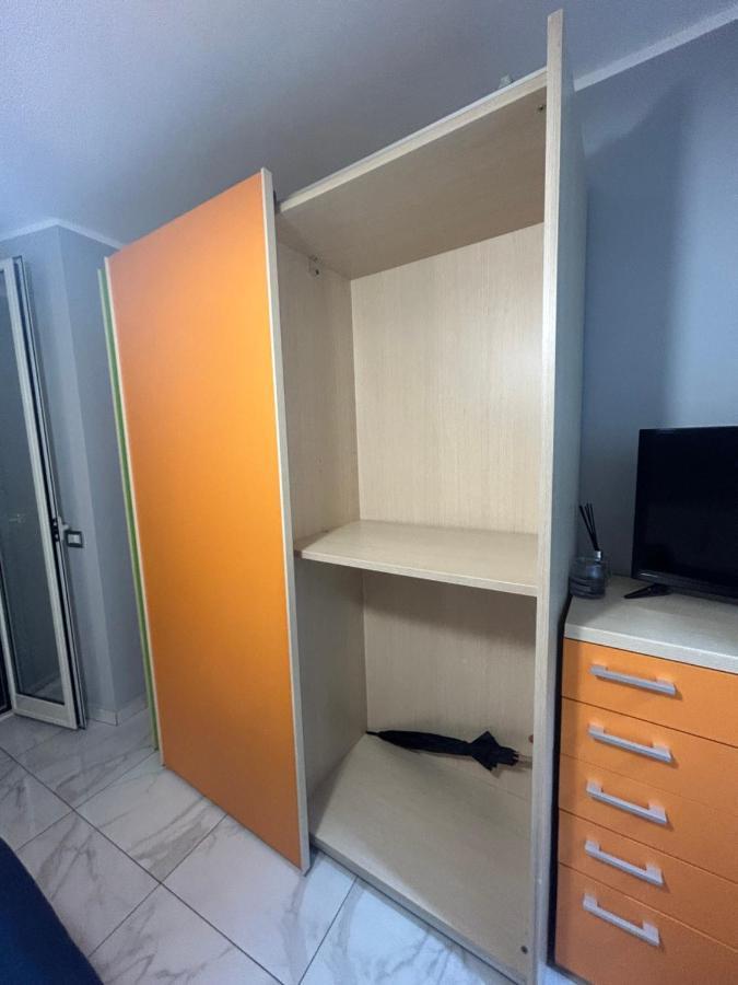 Casa Vacanze Qs 10 Daire Napoli Dış mekan fotoğraf
